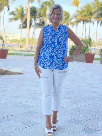 AQUA LANE SLEEVELESS V -NECK