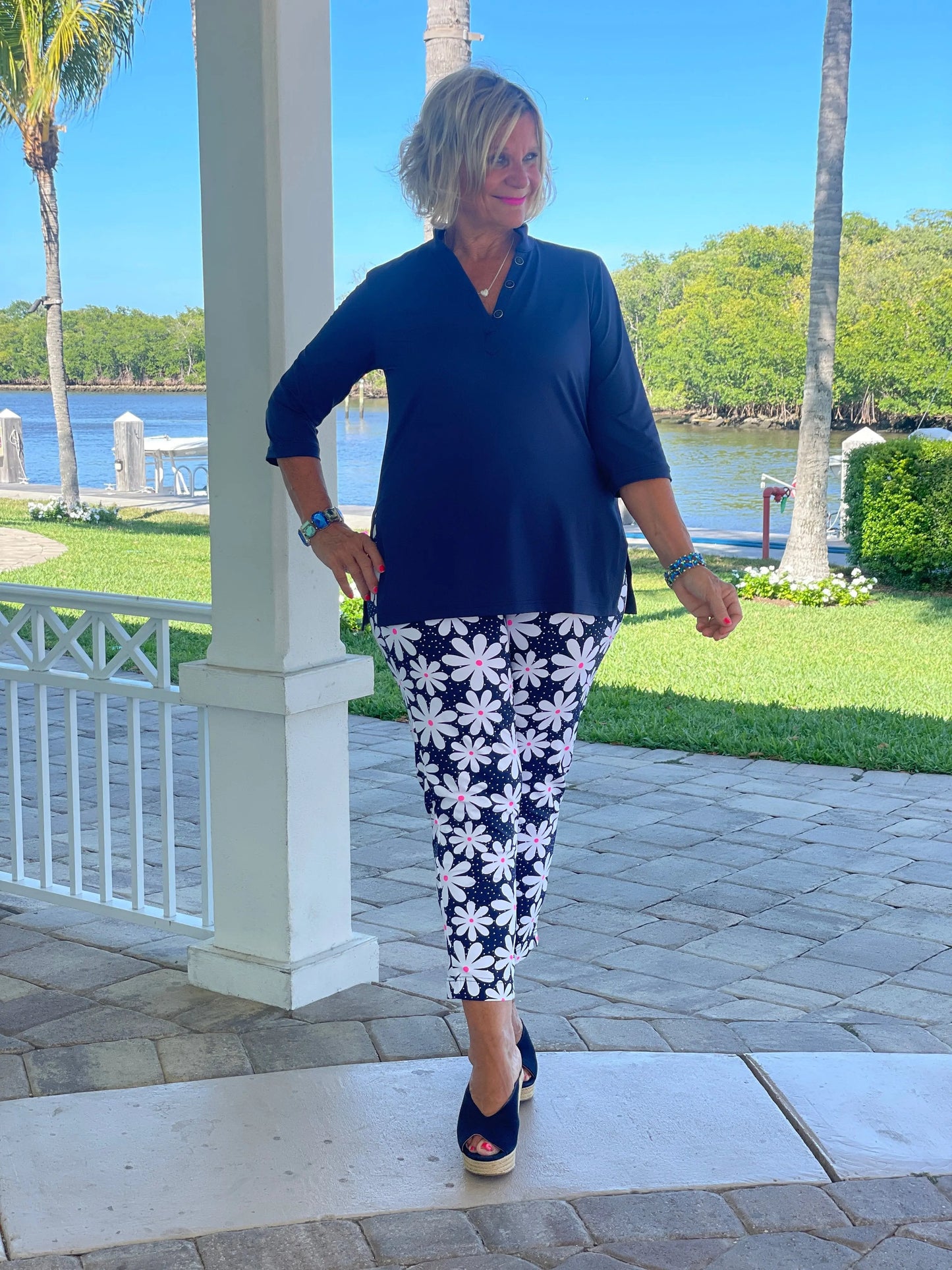 DAISY DAY CAPRI
