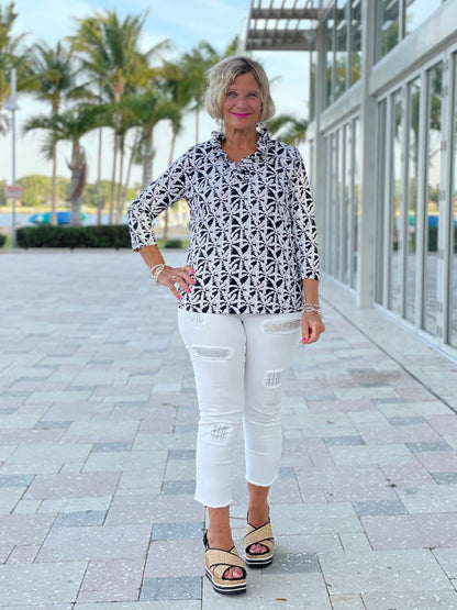 BLACK AND BEIGE 3/25 RUFFLE TOP