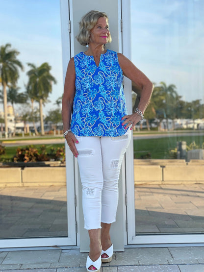 AQUA LANE SLEEVELESS V -NECK