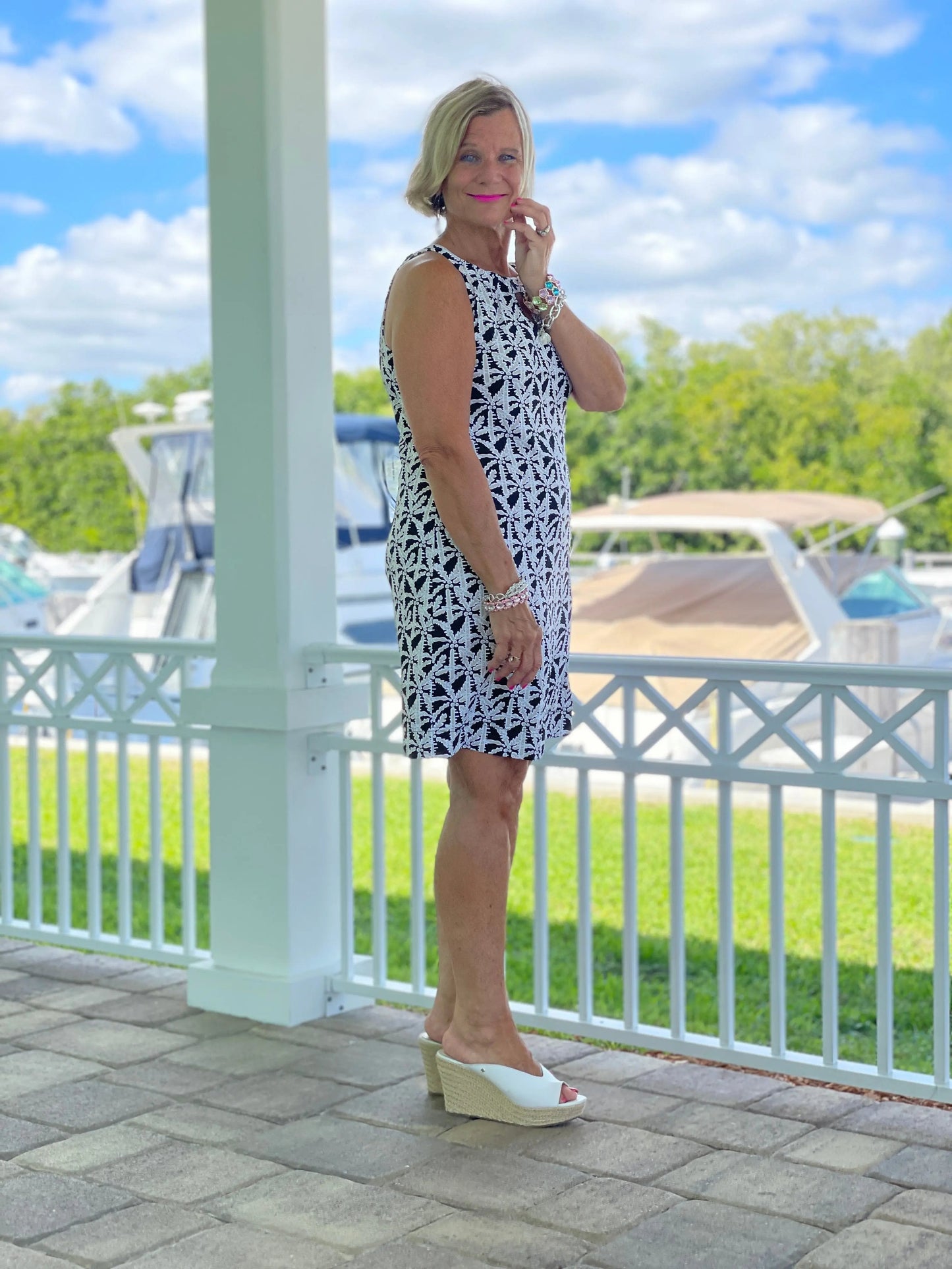BLACK AND BEIGE COLLAR DRESS