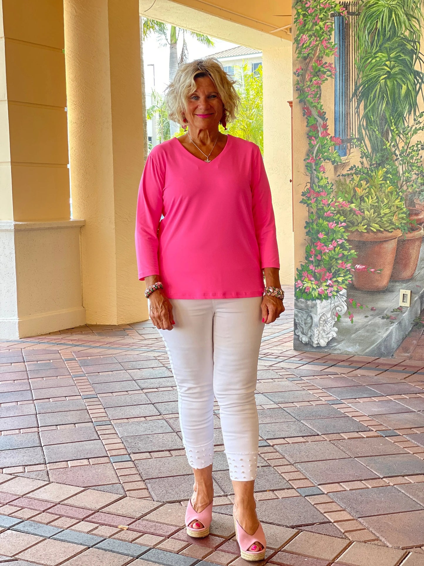 HOT PINK V NECK SLEEVE