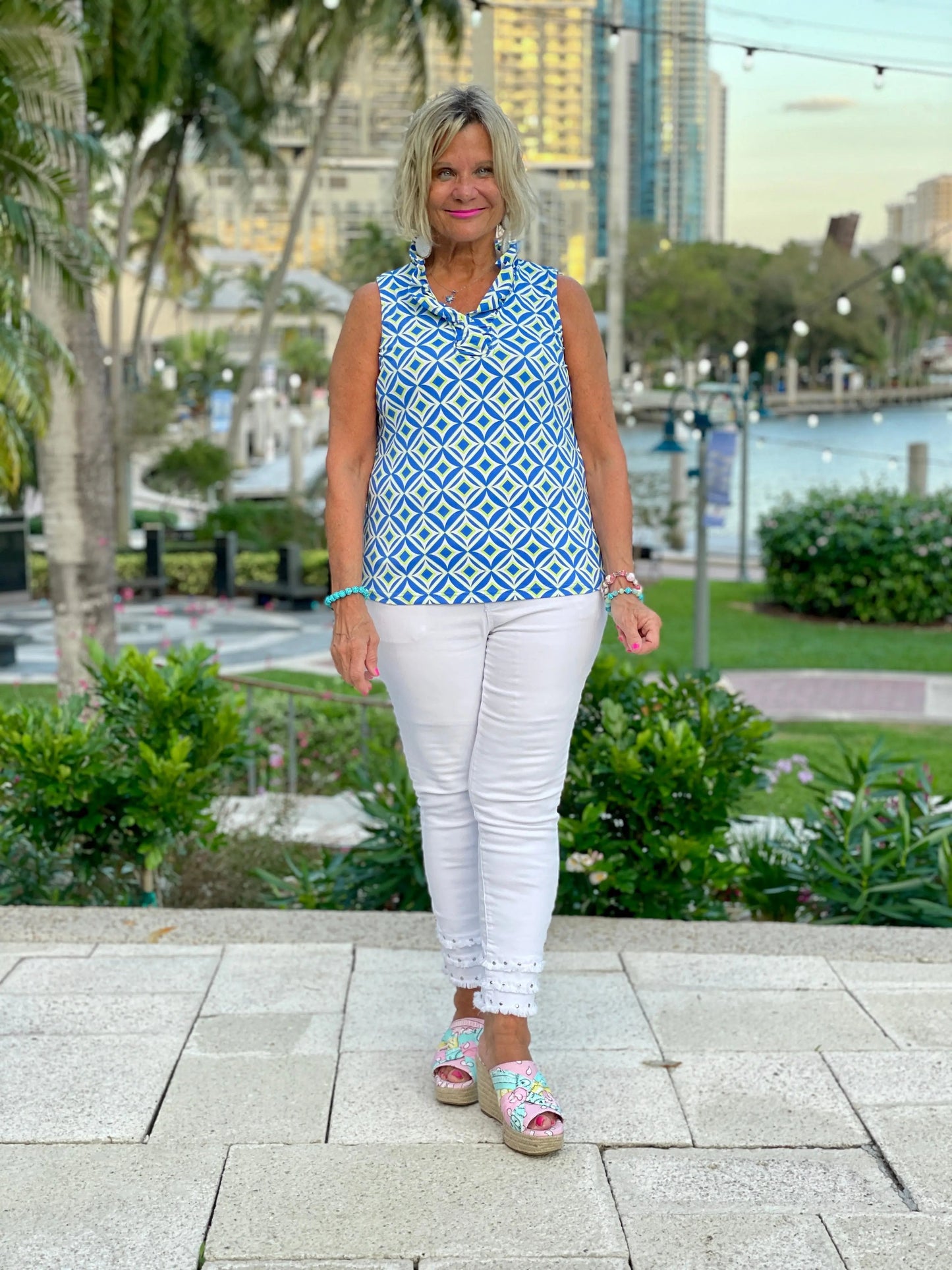 AQUA DIAMOND SLEEVELESS RUFFLE