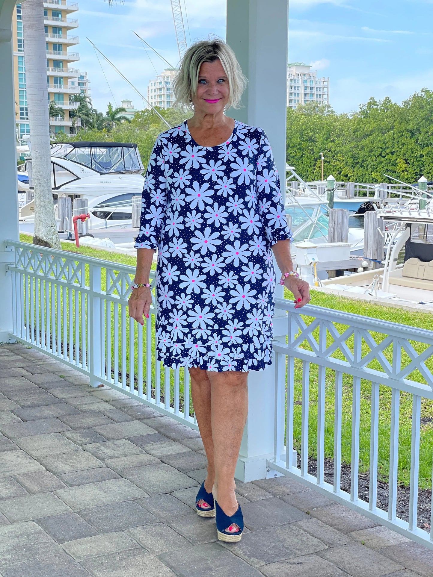 DAISY DAY SLEEVE RUFFLE DRESS