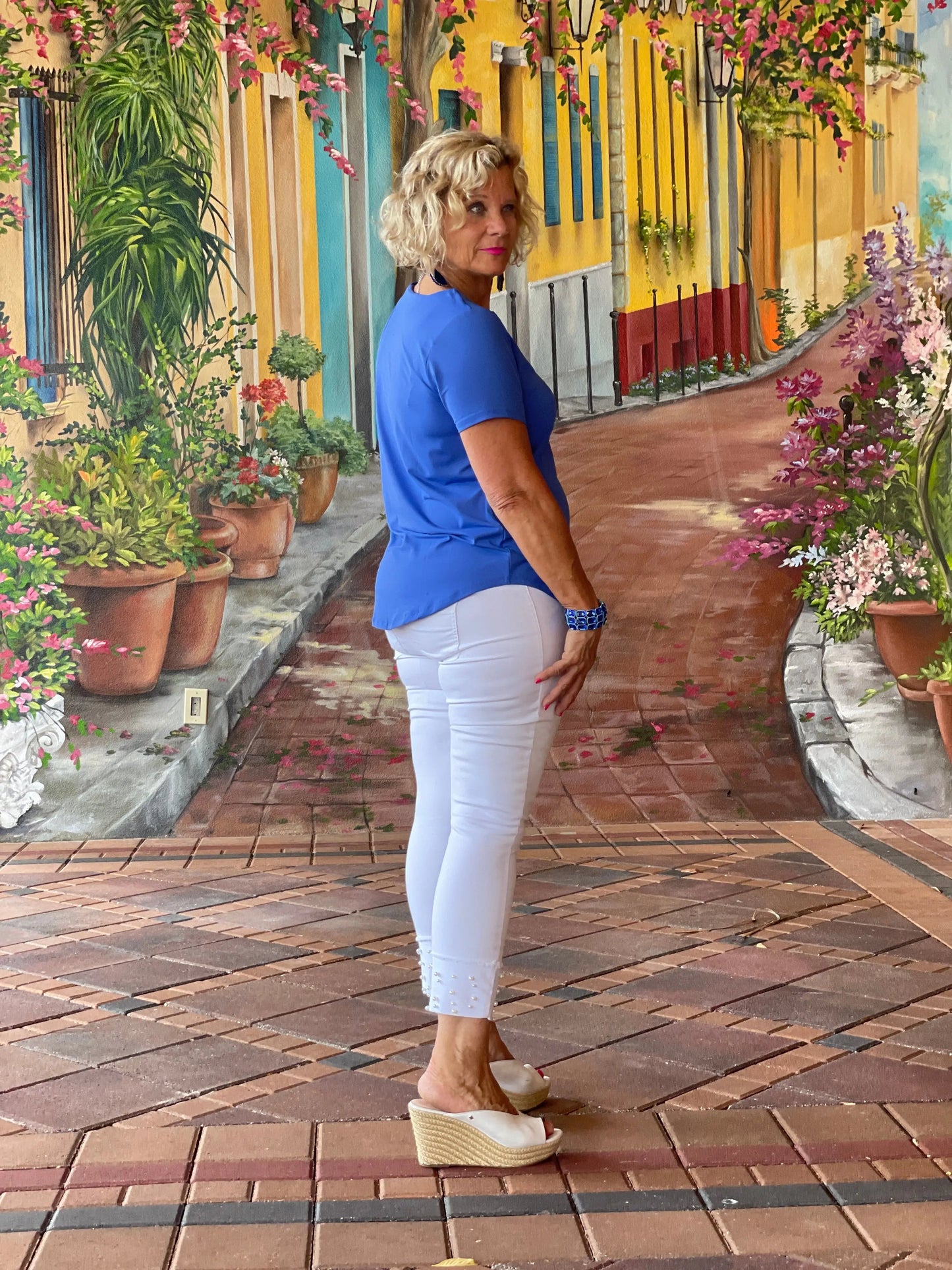 BLUE SHORT SLEEVE TOP
