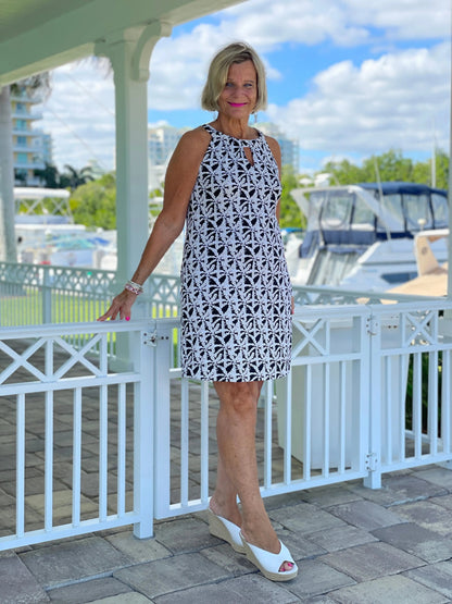 BLACK AND BEIGE COLLAR DRESS