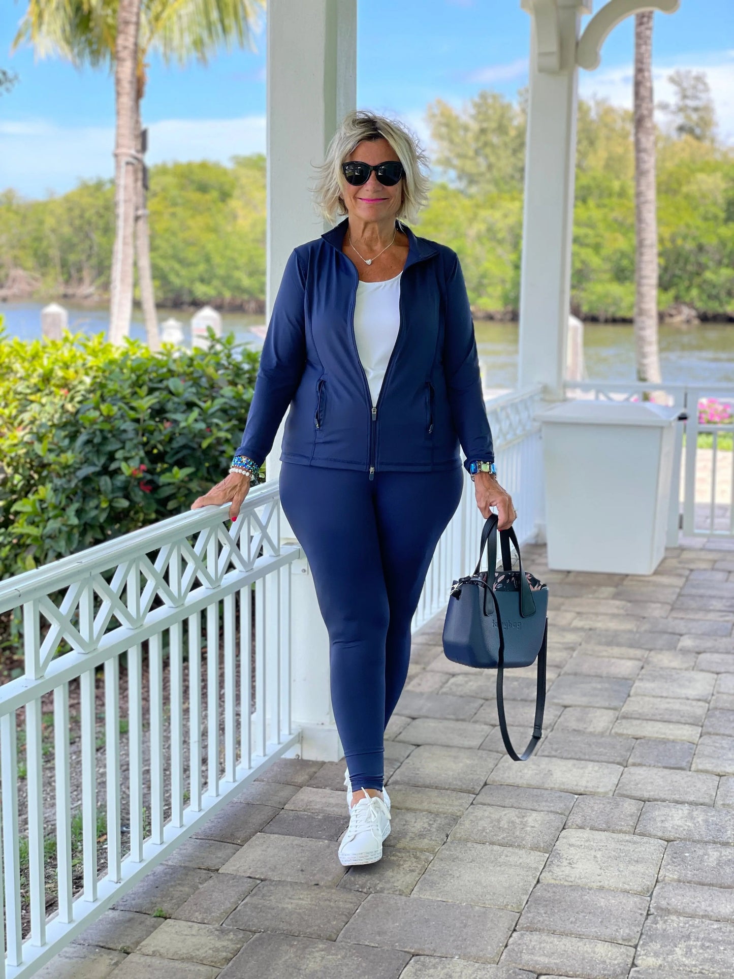 LULU-B NAVY LEGGINGS
