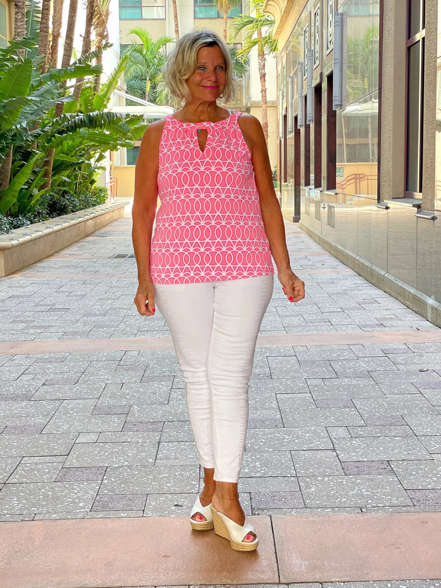 CANDY PINK KEYHOLE TOP
