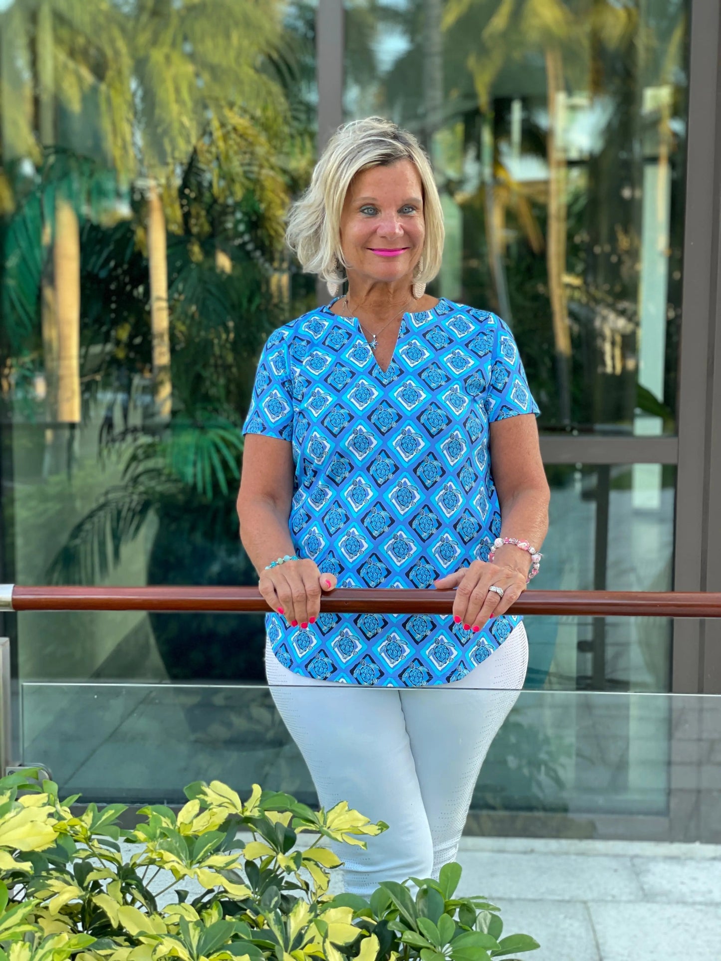 BAHAMA BLUE TURTLE SHORT SLEEVE