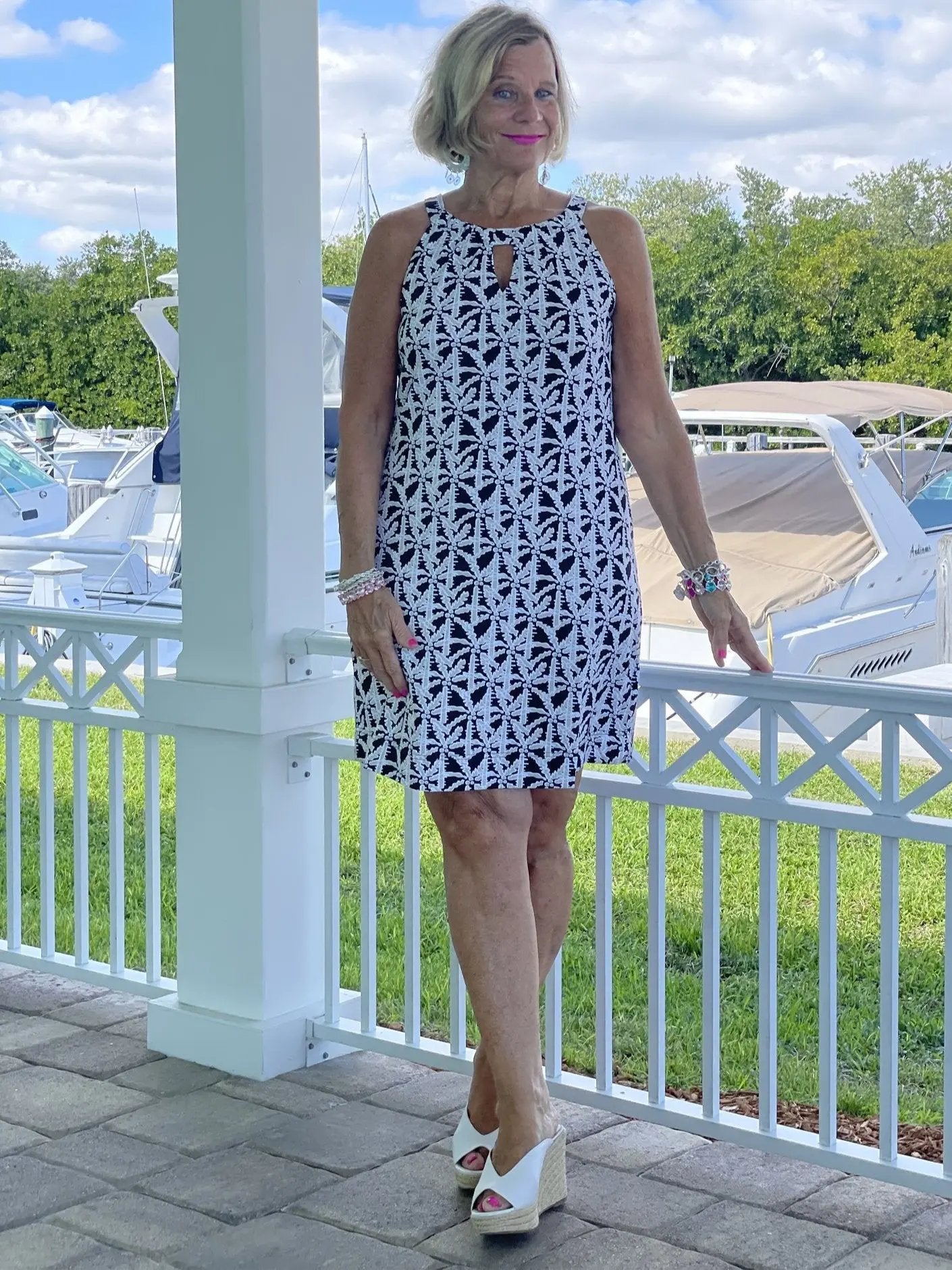 BLACK AND BEIGE COLLAR DRESS