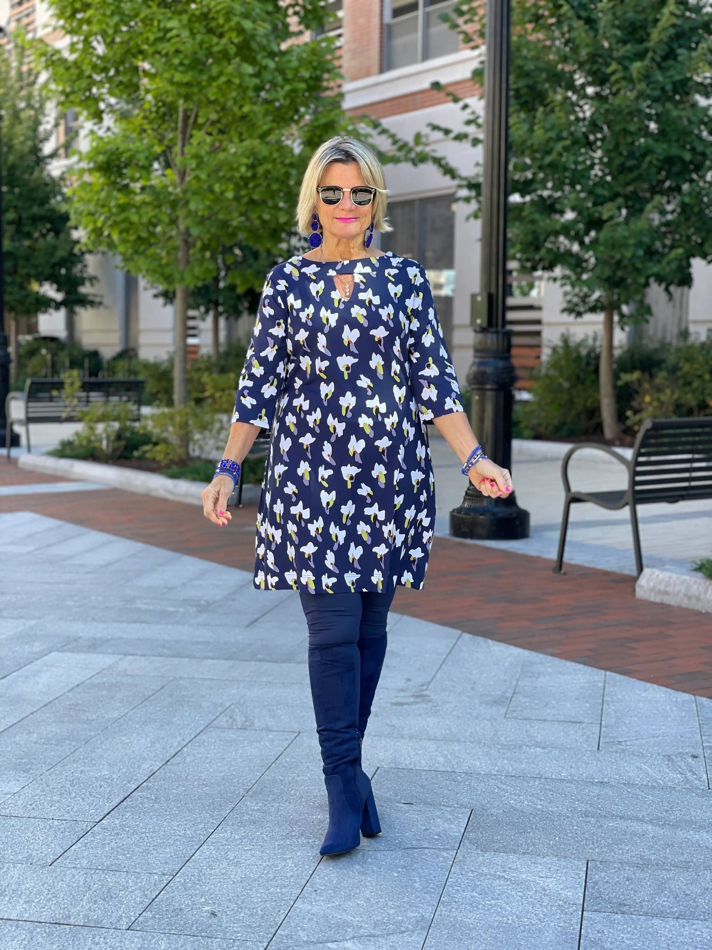 LULU-B KEYHOLE NAVY DREAMING DRESS