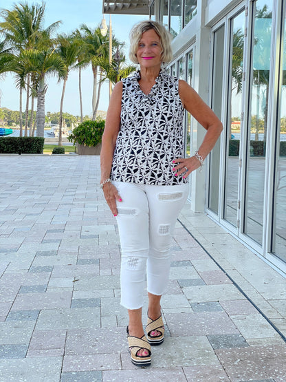 BLACK AND BEIGE SLEEVELESS RUFFLE