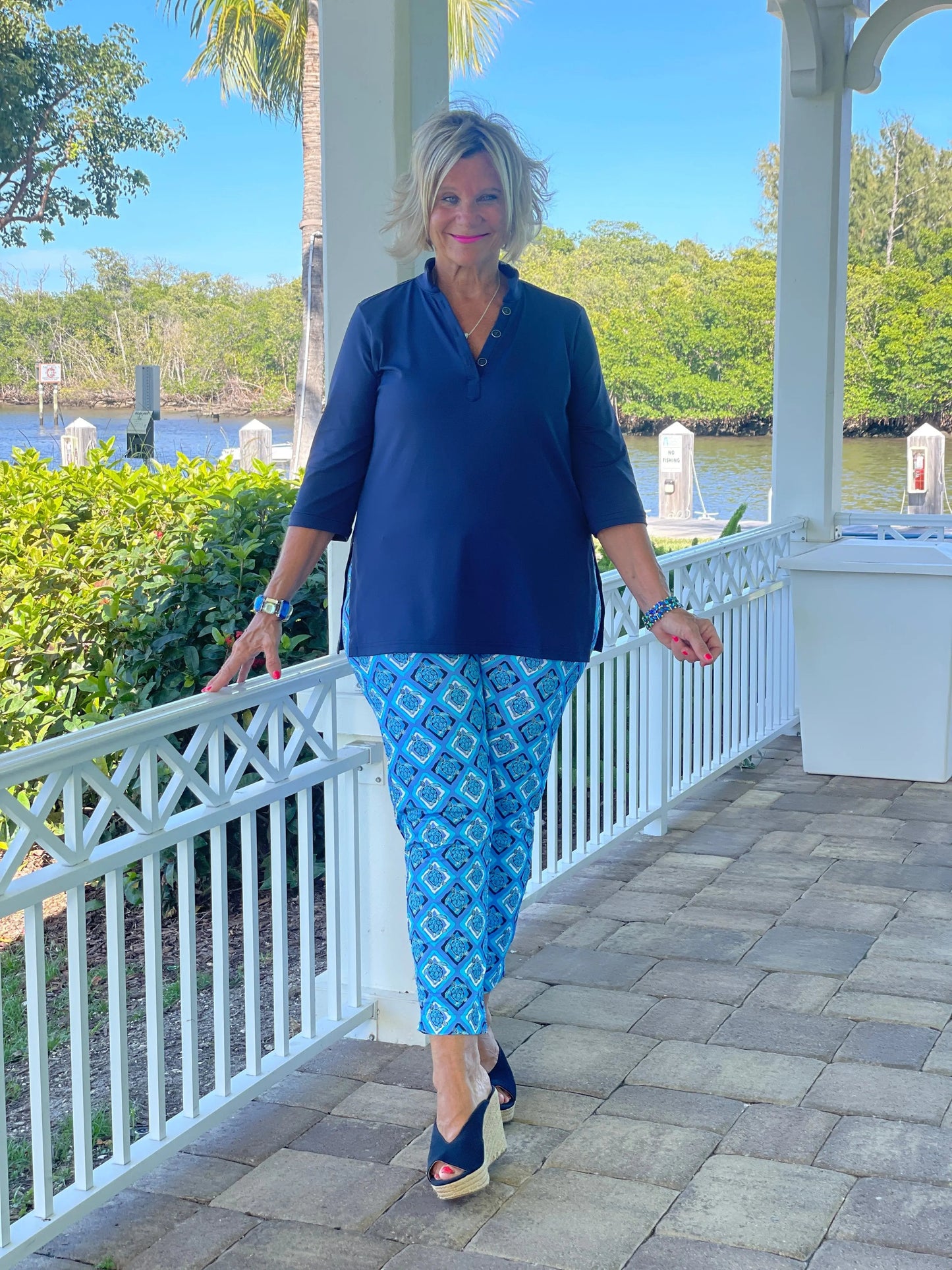 BAHAMA BLUE CAPRI