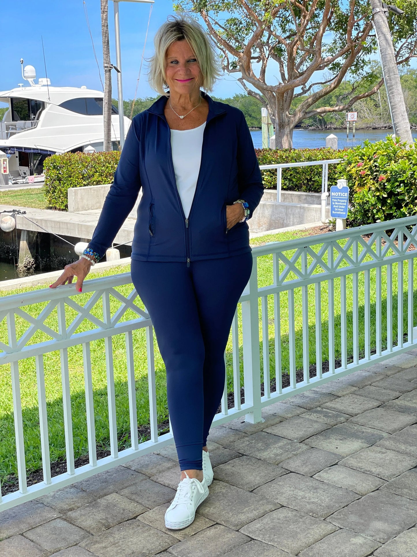 LULU-B NAVY LEGGINGS
