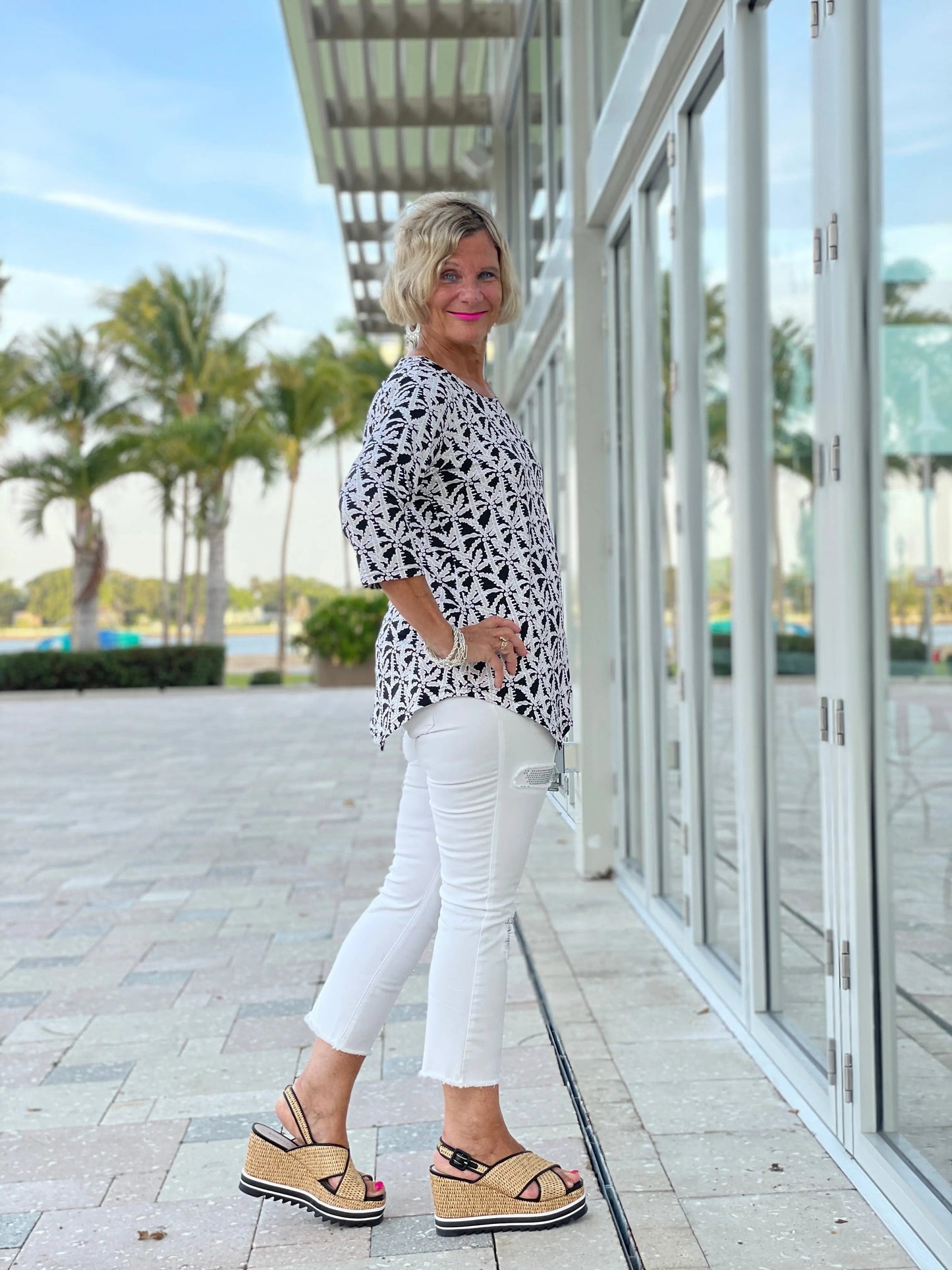 BLACK AND BEIGE ASYMMETRIC TOP