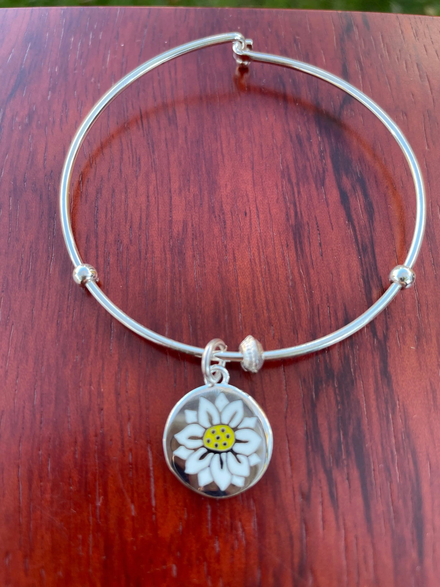 FLOWER BRACELET