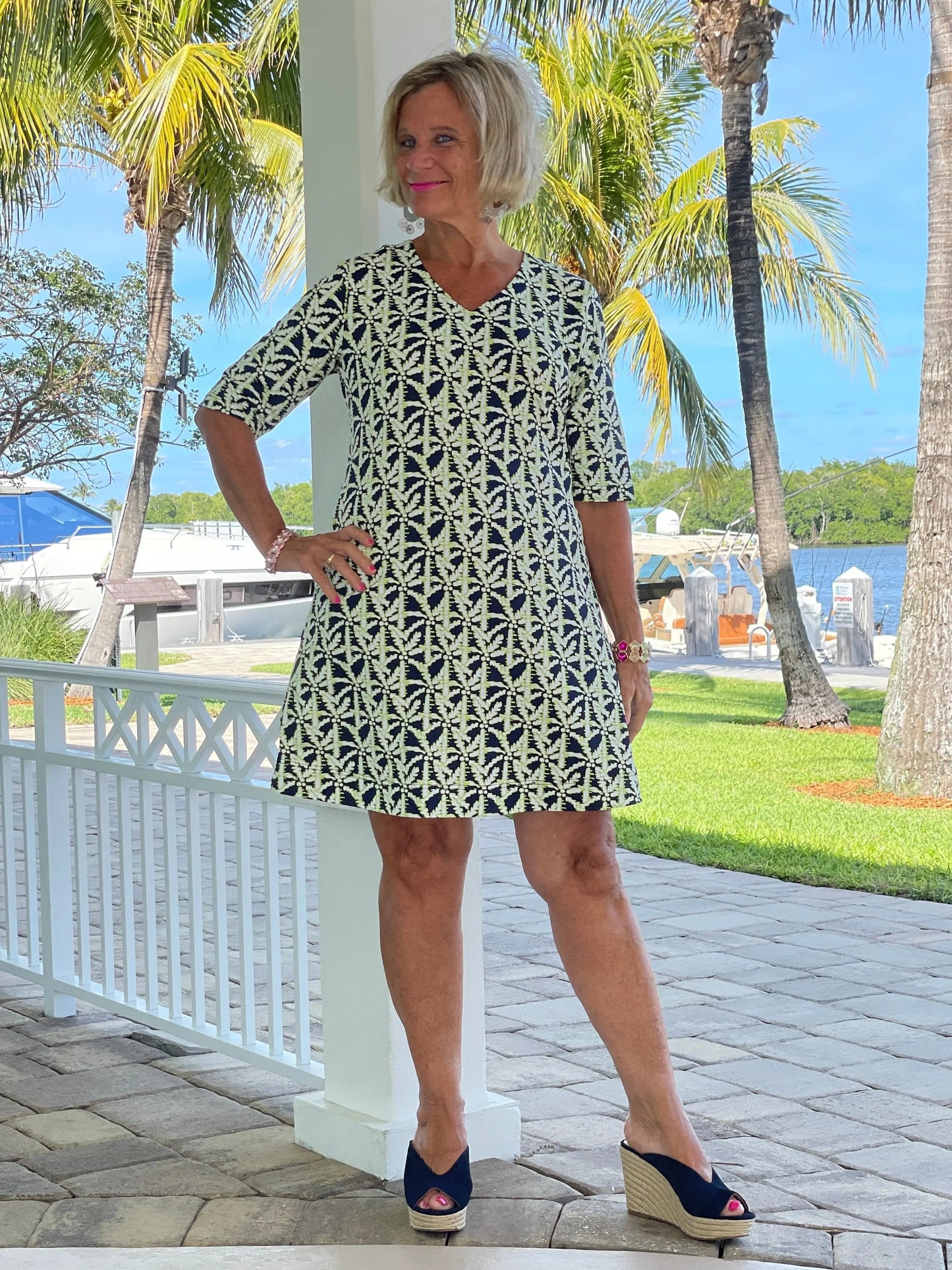 GREEN NAVY PALM ELBOW SLEEVE DRESS