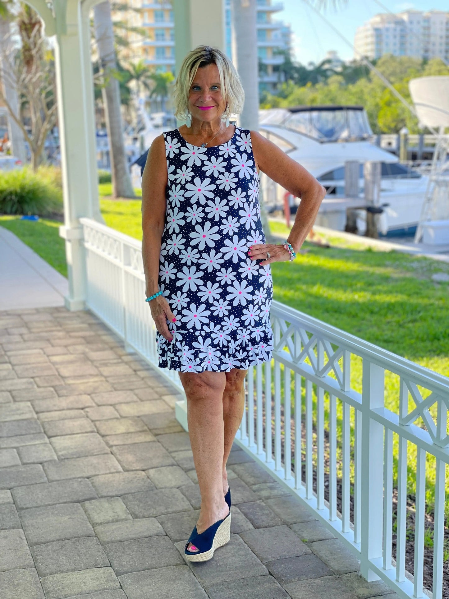 DAISY SHIFT RUFFLE DRESS