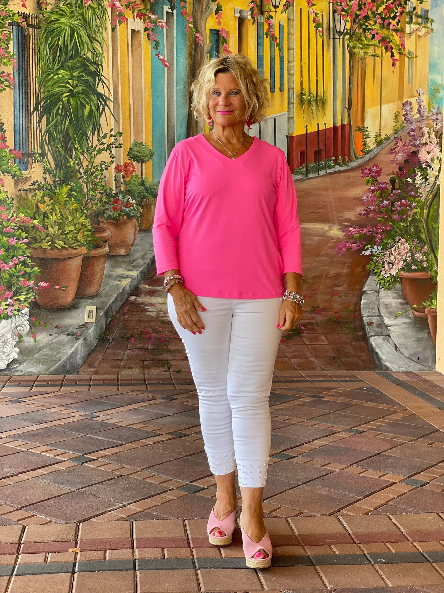 HOT PINK V NECK SLEEVE