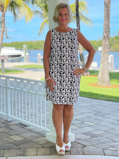 BLACK AND BEIGE SHIFT DRESS