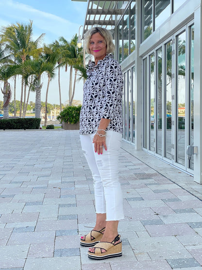 BLACK AND BEIGE 3/25 RUFFLE TOP