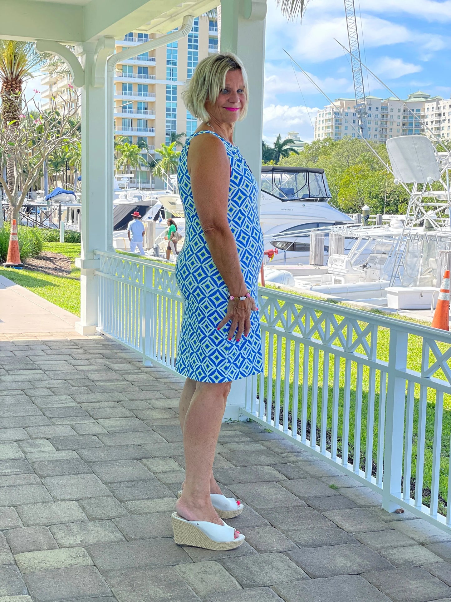 AQUA DIAMONDS KEYHOLE DRESS
