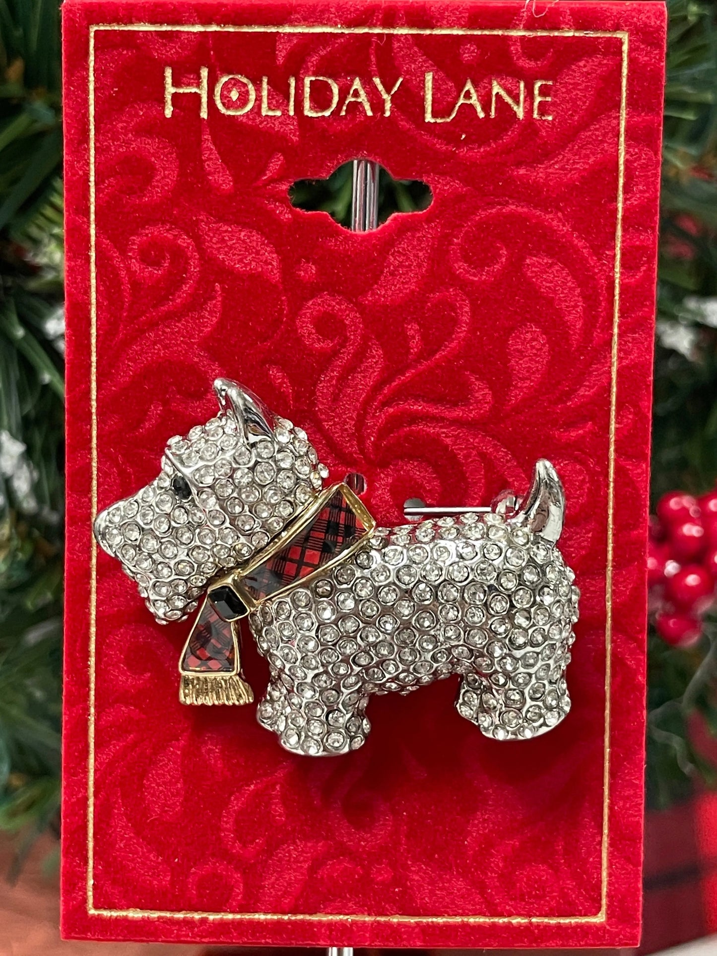 HOLIDAY PUPPY PIN