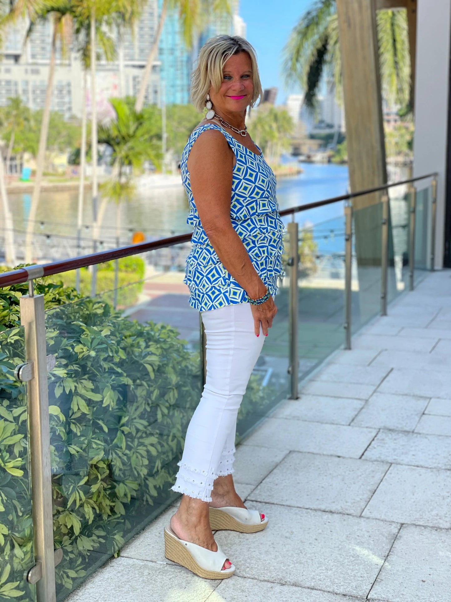 AQUA DIAMONDS CHA CHA TANK