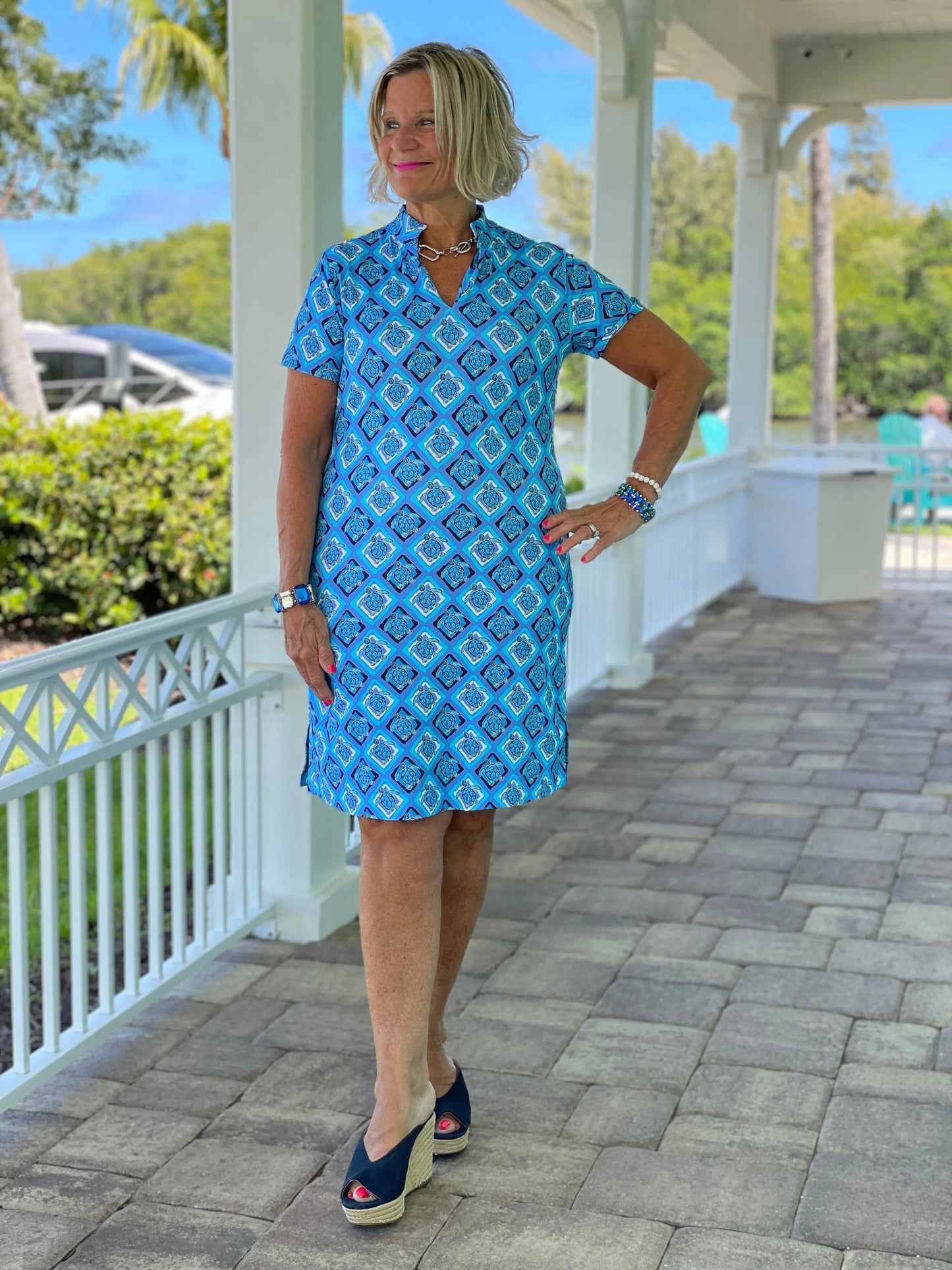 BAHAMA BLUE TURTLE SHORT SLEEVE DRESS