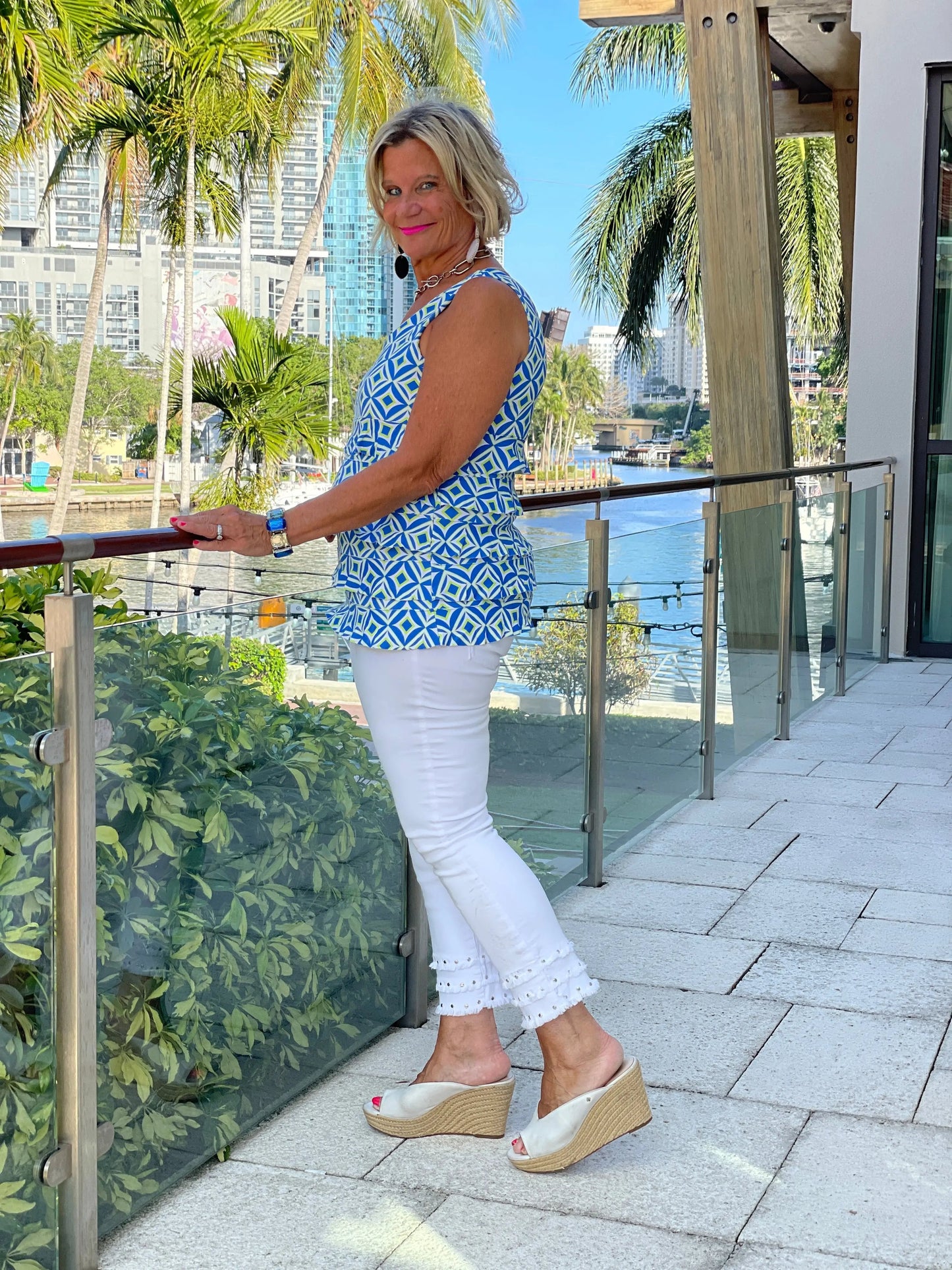 AQUA DIAMONDS CHA CHA TANK