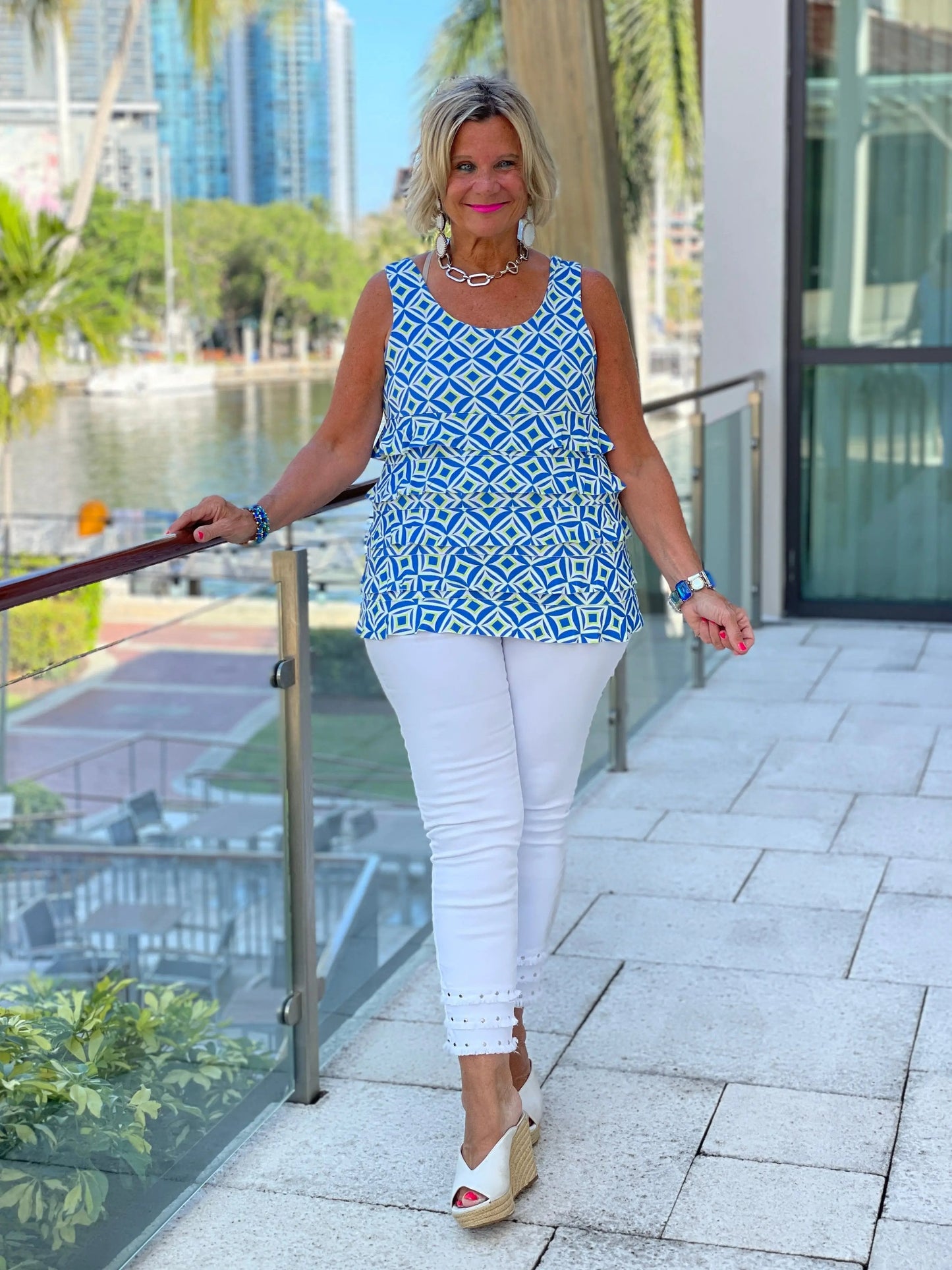 AQUA DIAMONDS CHA CHA TANK