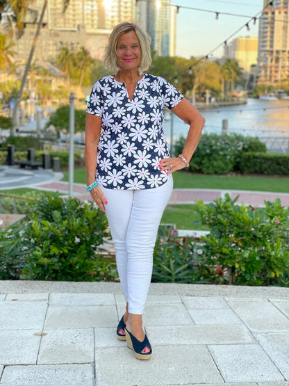 DAISY DAY SHORT SLEEVE