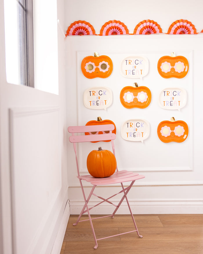 Presale: Trick or Treat Word Bubble Shaped Paper Plate