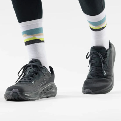 Run Cold Weather Targeted Cushion Horizons Crew Socks