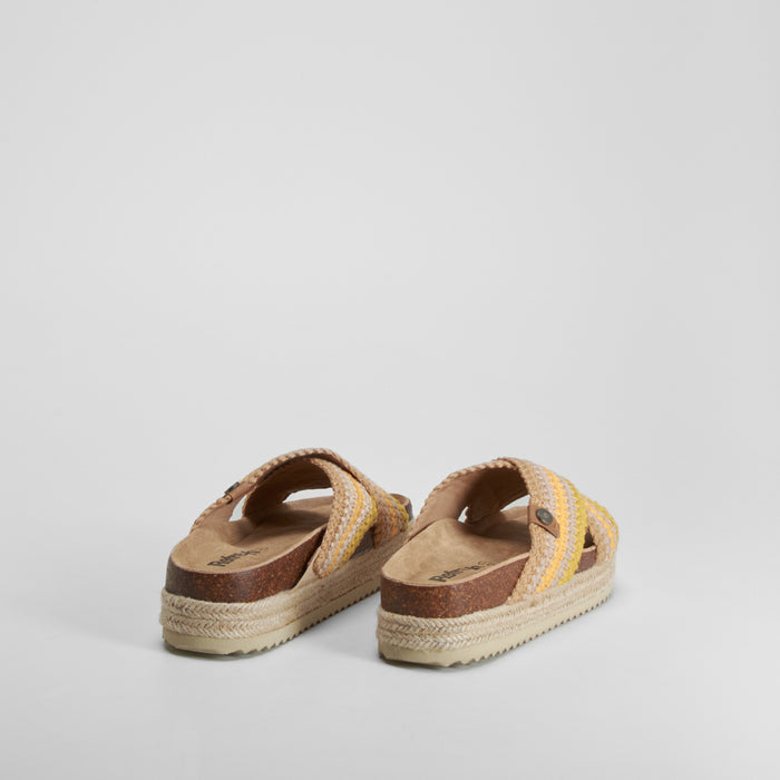 Sandalia bio plataforma crochet beige REFRESH
