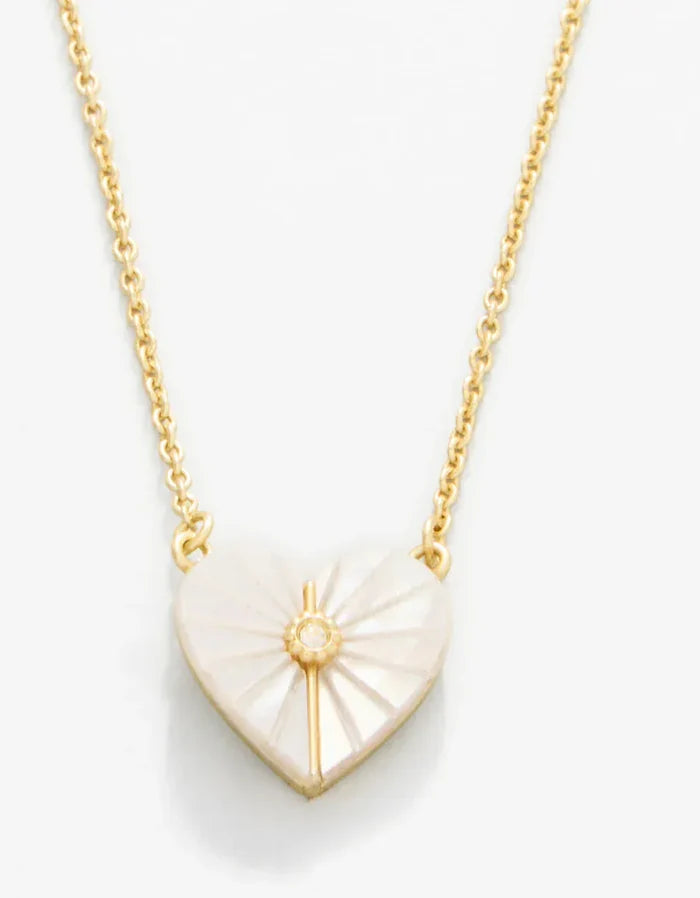 Spartina 449 Se La Vie Radiant/Mother of Pearl Heart Necklace Spartina 449 Radiant Mother of Pearl Heart Necklace | Gift Necklaces