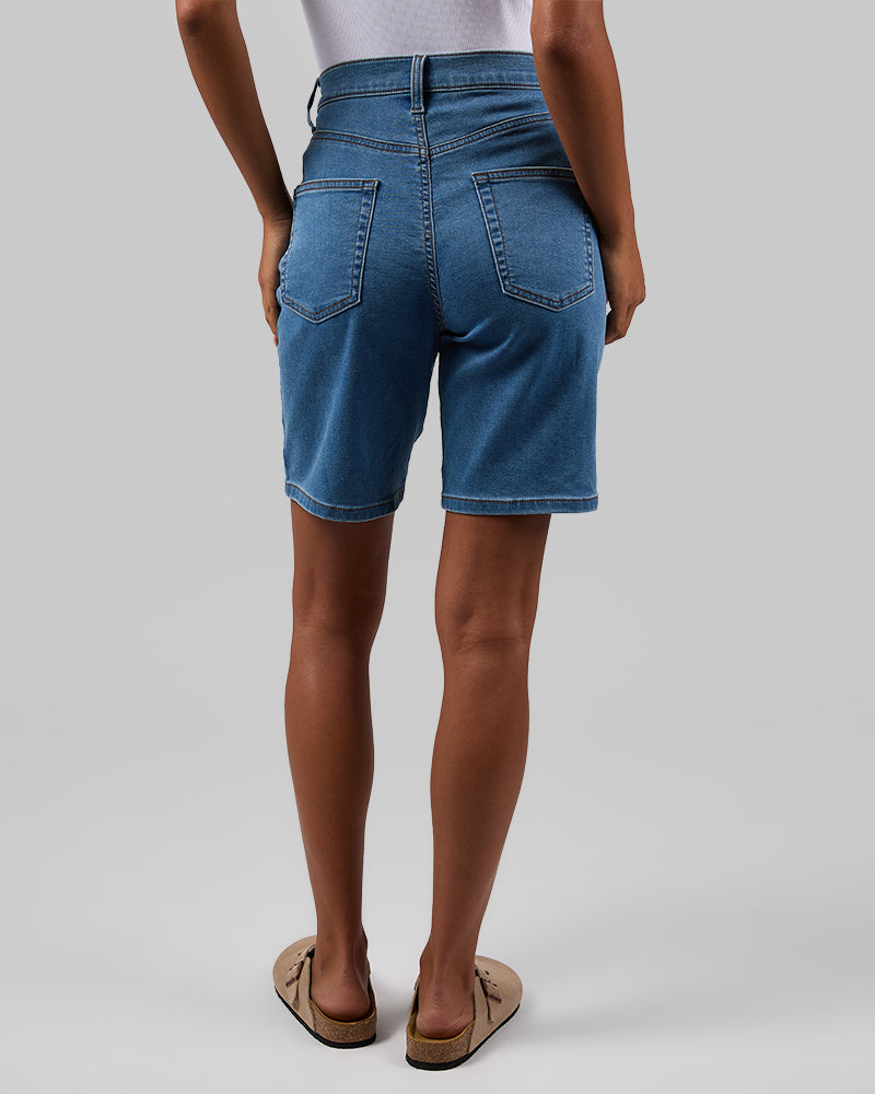 WOMEN'S STRETCH COMFORT JEAN BERMUDA SHORT