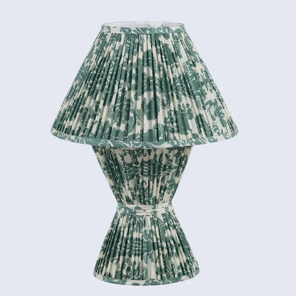 Handmade Table lamp 13x19 verde modern bedside lamp 1, for ambient lighting