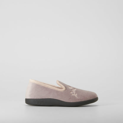 Zapatilla de casa cerrada bordado gris COMFEET